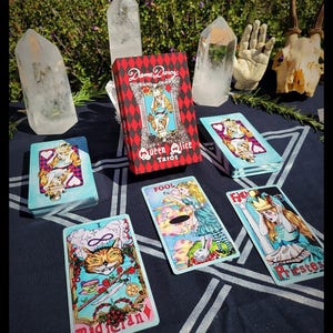 Queen Alice Tarot by Dame Darcy First Edition DELUXE Clasp Box