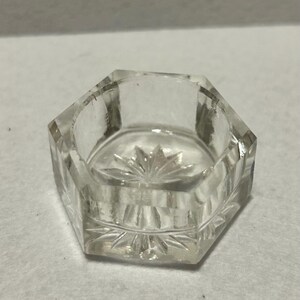 Vintage zeshoekige geperste glazen zoutkelder – Starburst-patroon open zoutbad
