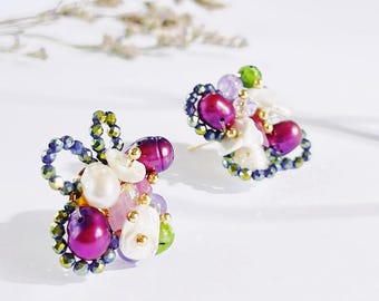 Handgemachte getrommelte Amethyst-Ohrstecker. Bunte Barock Perle Cluster Ohrringe Vergoldet Floral Ohrringe Perlen Statement Schmuck Geburtstagsgeschenk