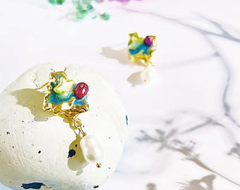 Monet Kunst inspirierte Statement Ohrringe. Handbemalter maximalistischer Schmuck. Kunst inspiriert Geschenke für Kunstliebhaber. Bunte skulpturale Ohrringe