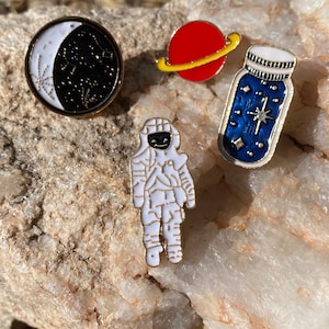 Space Pin Lot Of 4 Space Pins Stars Constellation Astronomy Enamel Hat + Gift Bag