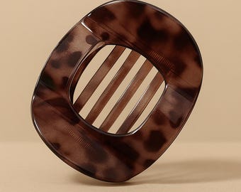 Korean Tortoise Shell Hair Clip – Vintage Acetate Spoon Claw Clip for Women | Chic & Minimalist Hair Accessory