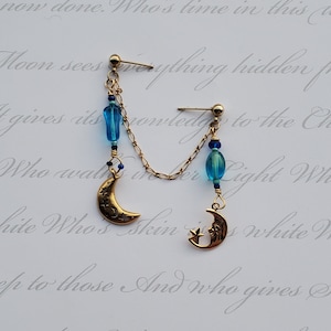 crescent moon earring,chained double pierced earring,lunar celestial earring,magic Moon Goddess witch,moonface,2 pieced