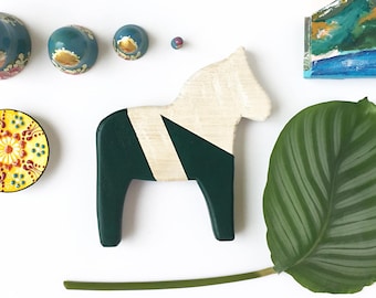 Mini Dala Horse, Wooden Swedish Horse Silhouette, forest green geometric, animal decor, whitewash, minimal scandinavian design, gift MD171