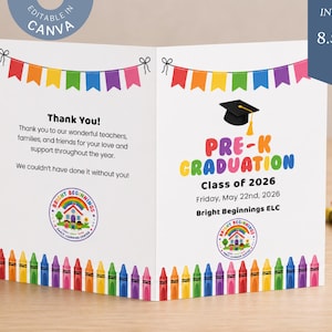 Może przedstawiać: Biała, składana karta ukończenia przedszkola z kolorowym tekstem i grafiką. Karta zawiera tekst "Pre-K Graduation Class of 2026" i "Bright Beginnings ELC". Karta ma wymiary 21,6 cm x 27,9 cm.