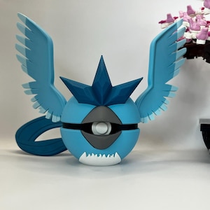 Articuno Pokéball Display – 3D Printed Monster Ball