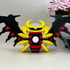 Giratina Pokéball Display – 3D Printed Monster Ball