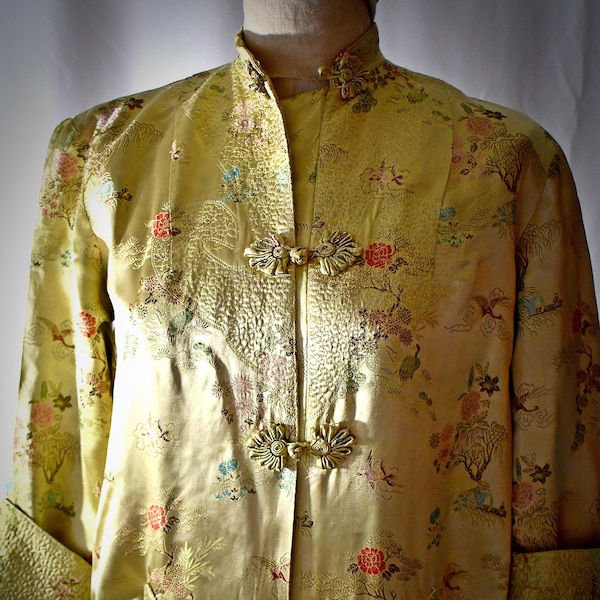Vintage 1960s Beautiful Asian Style Gold Brocade Jacquard Long Robe With Trapunto Stitching 36 Inch Bust