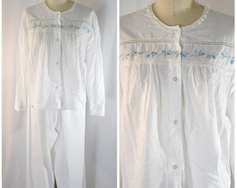 Vintage 1960s Super Soft White Cotton Rayon Blend Flannel Pajamas With Blue Embroidery and Lace Trim 40 Inch Bust/24 to 34 Inch Waist