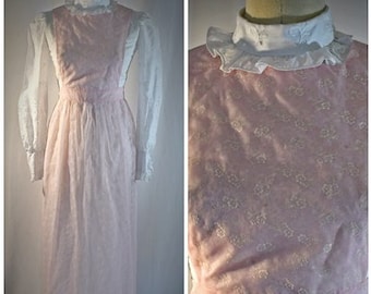 Vintage 1970s Pale Pink and White Floral Long Victorian Prairie Style Pinafore or Bib Apron One Size