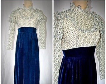 Vintage 1960s Deep Midnight Blue Velvet and Ivory and Blue Lace Long Victorian Regency Style Gown 36 Inch Bust/29 Inch Waist