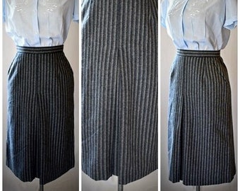 Vintage 1960s Charcoal Gray and Light Gray Striped Wool A Line Skirt With Pockets and Front Pleat 25 Inch Waist