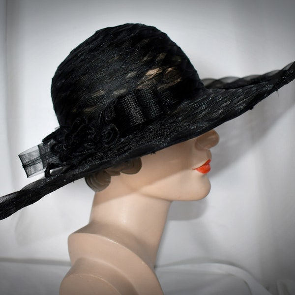 Vintage 1980s Wide Brimmed Black Woven Picture Hat With Large Lace Appliques 23 Inches