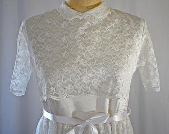 Vintage 1960s White Lace Baby Doll Mini Dress Wedding Dress 36 Inch Bust