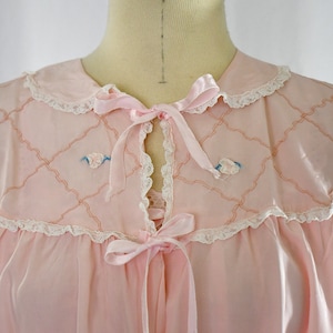 Vintage 1950s Pink Rayon Shirt Sleeve Bed Jacket Blouse With Embroidery Lace Trim and Ribbon Rose Appliques 38 Inch Bust