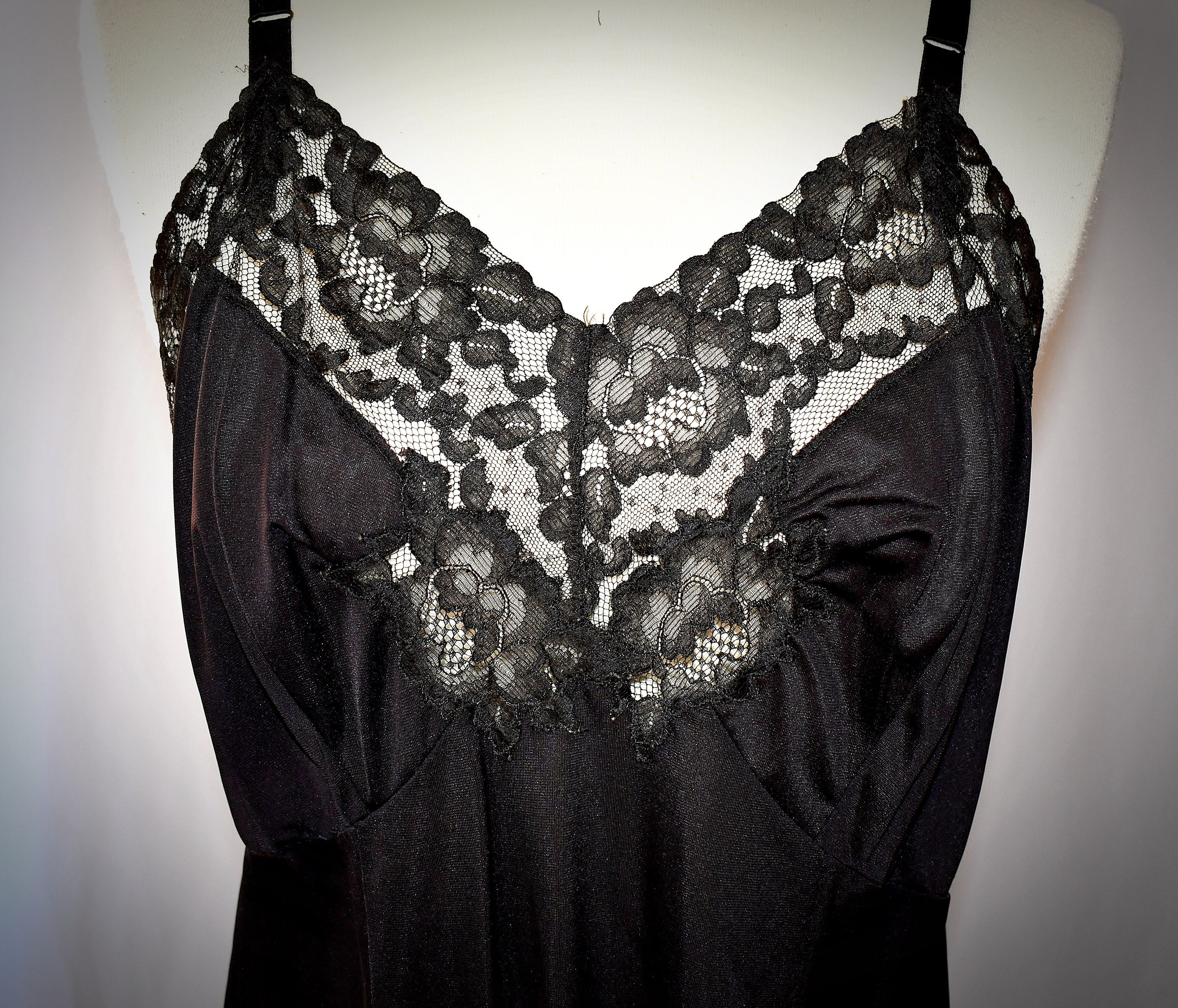 Vintage 1960s Black Dress Slip With Wide Lace Trim Size L/40 | Etsy