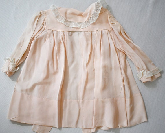 Vintage 1940s Baby Girl Hand Embroidered Pink Sil… - image 5