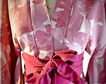 Vintage 1960s Rose Pink Silk Orchid Print Japanese Short Kimono Robe Jacket Haori 40 Inch Bust