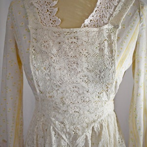 Vintage 1970s Victorian Style Ivory Cotton Cluny Lace Long Pinafore Full Length Apron One Size