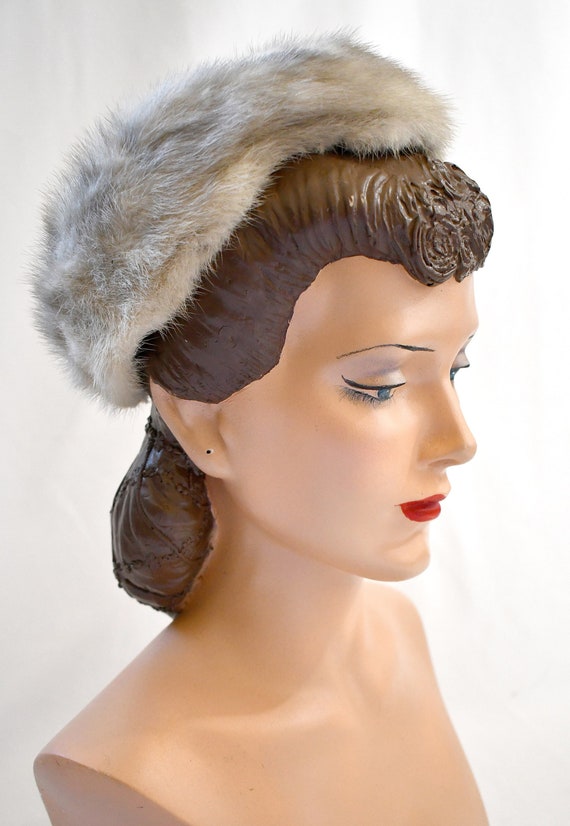 Vintage 1950s Sophisticated Silver Gray Beige Fur 