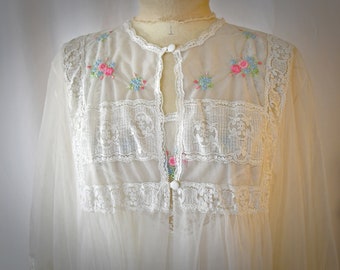Vintage 1970s Ivory Nylon Long Nightie and Matching Robe Peignoir With Embroidery and Lace 38 Inch Bust