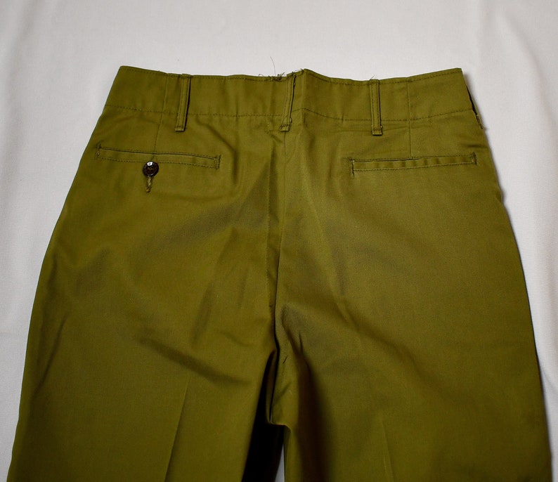 Pantalon d'uniforme vintage des années 1970 vert kaki pour hommes, femmes, garçons, scouts avec détails de passepoil rouge 29 pouces taille/26 pouces entrejambe image 6