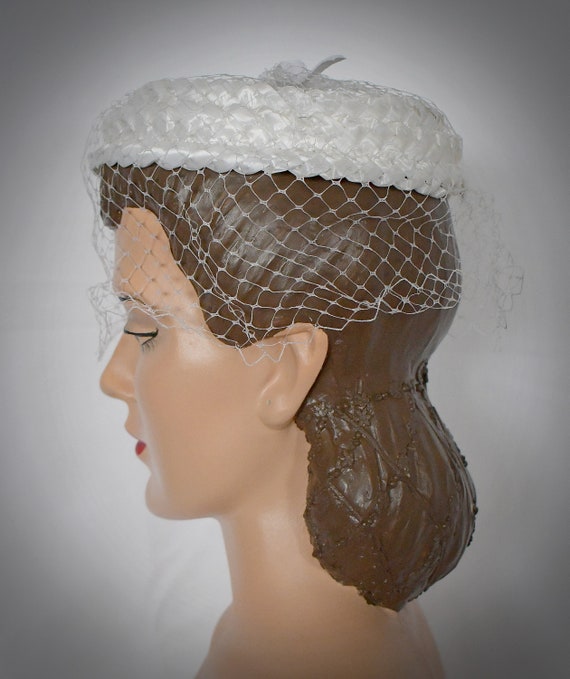 Vintage 1950s or 60s White Woven Straw Circlet Cr… - image 5