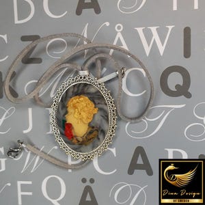 Cameo Pendant Necklace