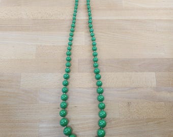 Vintage 1960’s Graduated Green Plastic Bead Necklace- 19 Inch