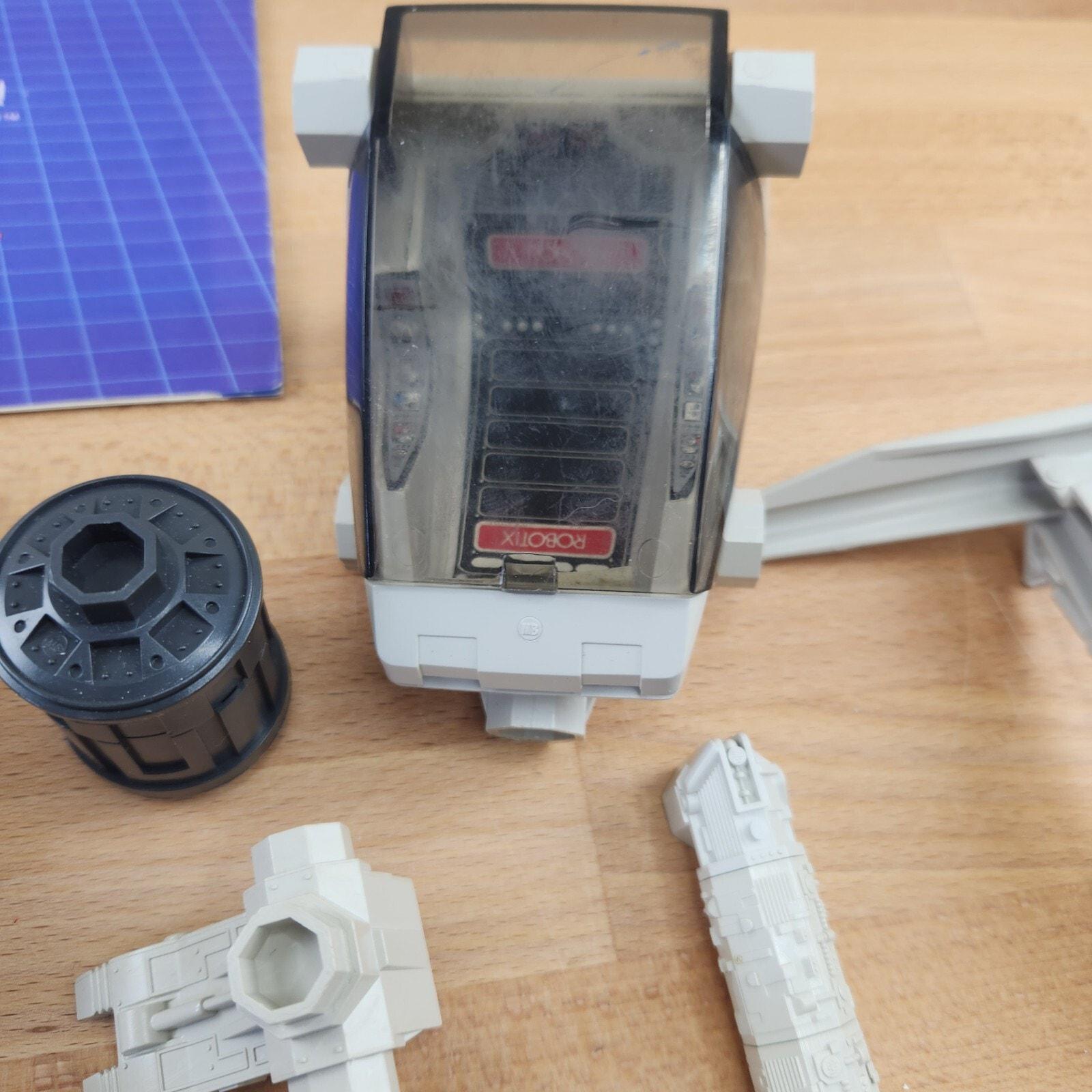 Vintage Milton Bradley 1985 Robotix R-1000 Venturak Robot Building