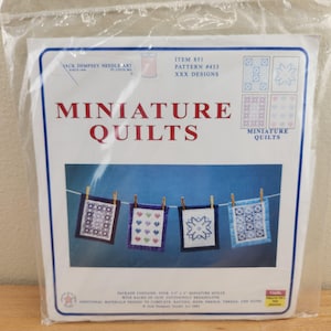 2003 Jack Dempsey Needle Art Printed Miniature Quilts #433