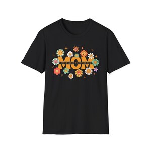 Lucky to Have You Floral T-Shirt - Gift for Friends, Positive Vibes Tee, Spring Fashion, Birthday Gift, Cute Graphic Shirt