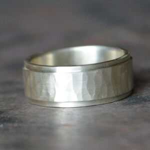 Men's Hammered Texture Wedding Band With Smooth Rail Detailing Handmade ...