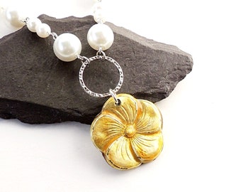 Yellow Flower & Pearl Necklace with Toggle Clasp, White Imitation Pearl Beaded Chain, 20" Long, UK Seller