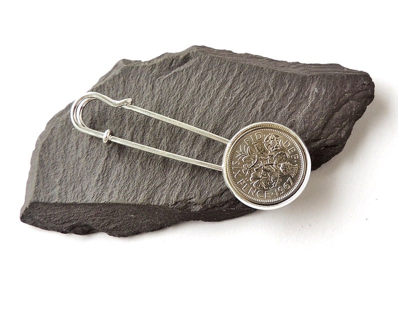 Silver Colour Shawl or Cardigan Pin 1967 Lucky Sixpence Kilt Pin Brooch UK Seller