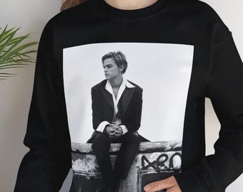 Romeo + Juliet Leonardo DiCaprio Sweatshirt: 90s Movie Fan Art| Nostalgic gift 90s party outfit