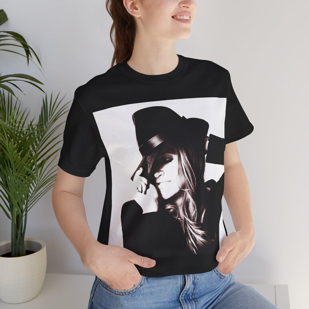 Vintage Retro Style Lisa Marie Presley Tee Shirt for Presley Fans - Etsy