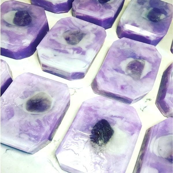 AMETHYST Kristallseife / Kristalle / Intentionsseife / spirituelle Seife / spirituelle Geschenke / Edelstein / Tierversuch frei / vegane Seife / Kristalle