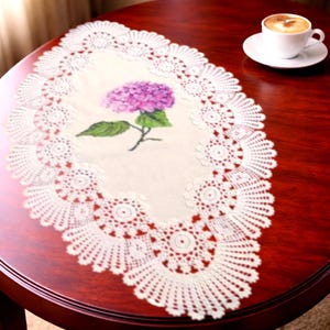 Oval Crochet Lace Table Runner with Hydrangea Motif – Classic Decor