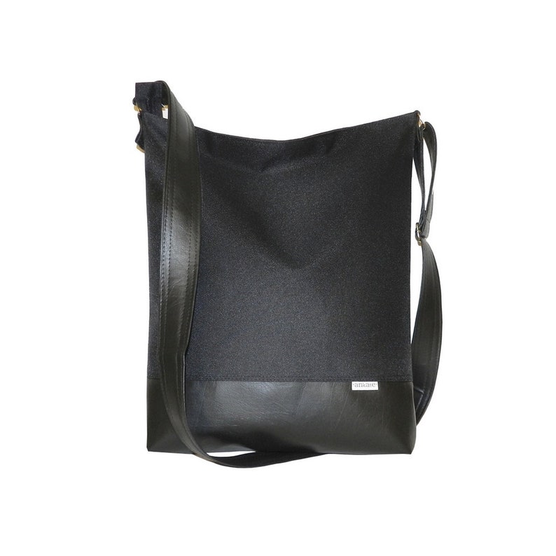 everyday black crossbody bag