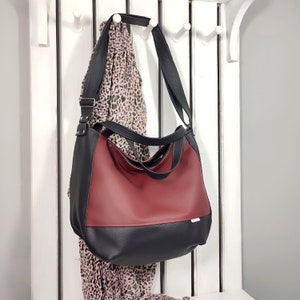 Sac à bandoulière noir bordeaux - Cabas végétalien 3 en 1 avec fermeture à glissière - Petit sac à main convertible pour femme en solde | Sac banane