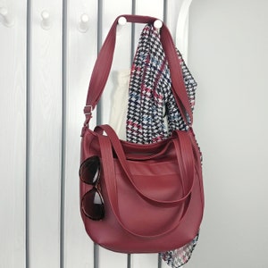 Cabas hobo végétalien bordeaux - Grand sac bandoulière en similicuir pour femme, sac à main messager à fermeture éclair, style hippie par Ankate