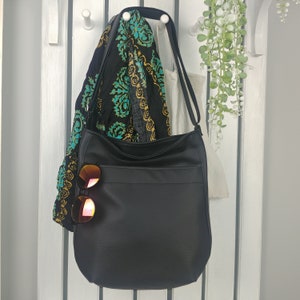 vegan leather black hobo bag crossbody, large shoulder pockets purse, custom messenger for women, hippie bag with zipper