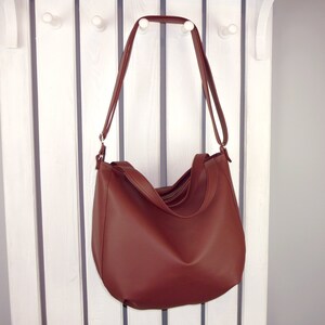 Sac fourre-tout bordeaux - sac à main hobo bandoulière végétalien, grand sac à bandoulière avec fermeture à glissière, sac bohème fait main pour femme