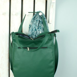 large green vegan leather tote purse, custom hobo crossbody bag, work messenger for women, zipper shoulder bag with pocket imagem 5