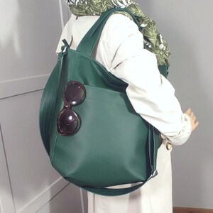 Große weiche Hobo-Schultertasche aus veganem Leder, handgefertigte Schultertasche, Arbeitstasche im Hippie-Stil für Damen – Designed von Ankate