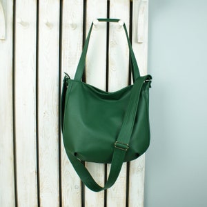Dunkelgrüne 2in1 Leder Umhängetasche, Hippie Crossbody Tasche, große Boho Schulter Handtasche, wandelbare Handtasche mit Reißverschluss