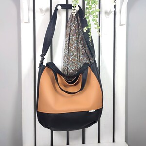Hellbraun-Schwarze Umhängetasche - Hobo-Schultertasche aus veganem Leder mit Reißverschluss - neutrale Geldbörse für Frauen | Meine Ankate Tasche