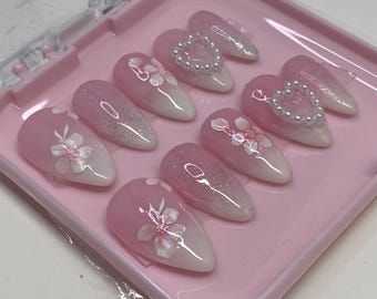 Uñas postizas rosas con efecto degradado: Uñas artificiales reutilizables hechas a mano