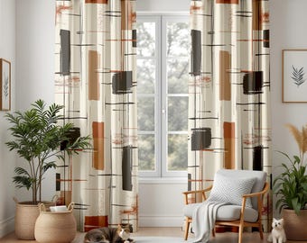 Tende moderne astratte per il soggiorno, tende con stampa a blocchi color terracotta e marrone, pannelli per finestre con motivi geometrici, arredamento contemporaneo.